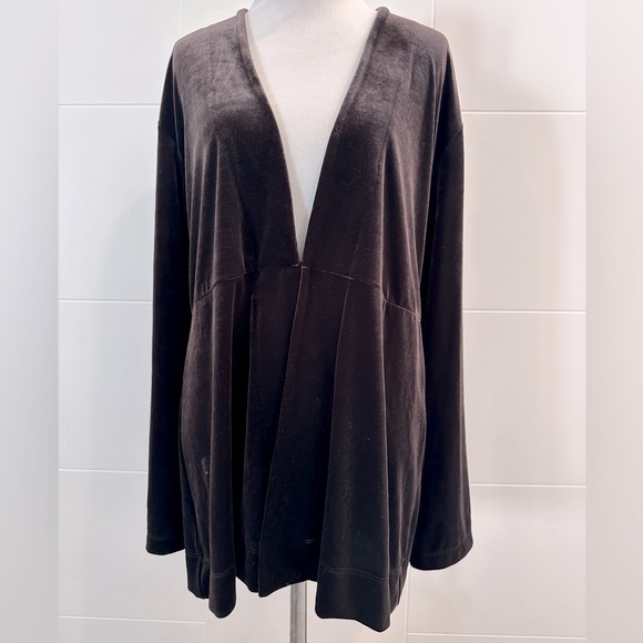 Chico's Sweaters - NWT velvet Chico's Elegant brown Cardigan size large